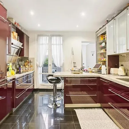 Au Coeur Du Triangle D'or Apartamento *